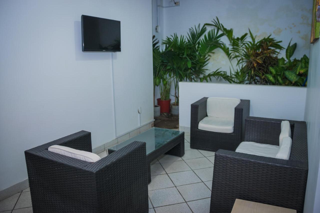 Hostal "Centrika" Тарапото Екстериор снимка