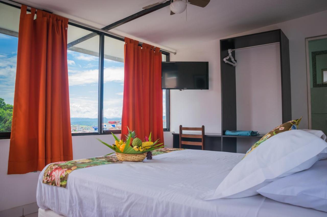 Hostal "Centrika" Тарапото Екстериор снимка