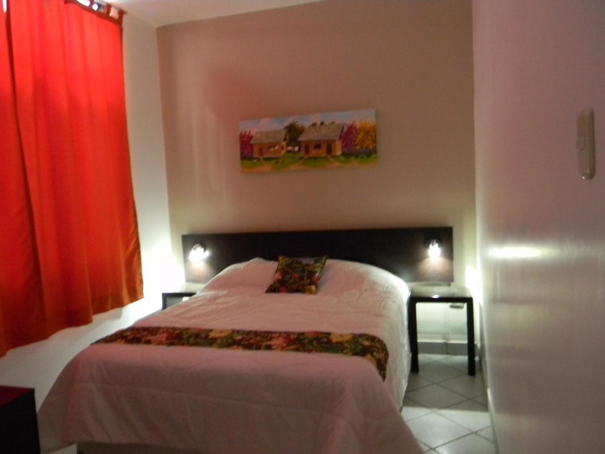 Hostal "Centrika" Тарапото Екстериор снимка